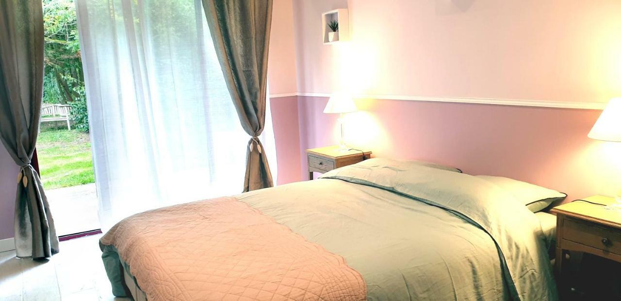 Au Clos Du Coteau Guest house